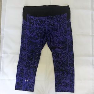 2 pairs Under Armour Yoga Pants - capri length -M